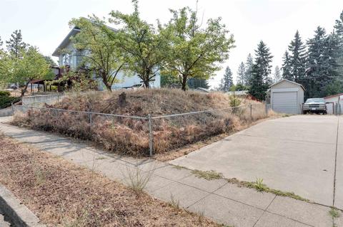 3922 E 8th Ave, Spokane, WA 99202 photo 1