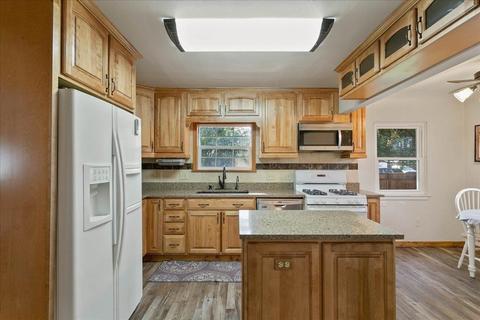 803 E Bismark Ave, Spokane, WA 99208 photo 3