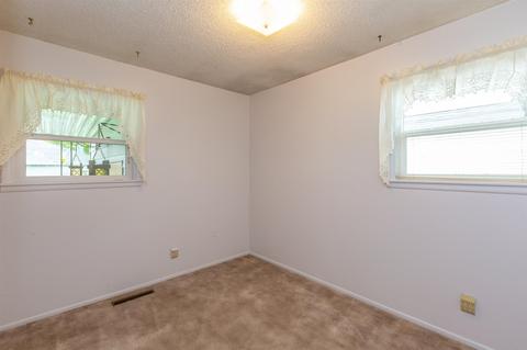 2012 E Marshall Ave, Spokane, WA 99207 photo 8