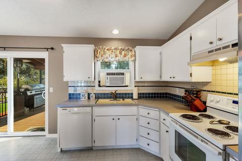 4208 E 25th Ave, Spokane, WA 99223 photo 11