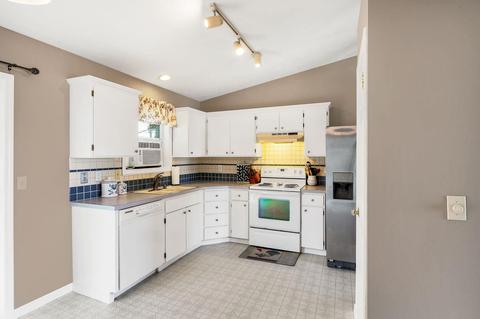 4208 E 25th Ave, Spokane, WA 99223 photo 9