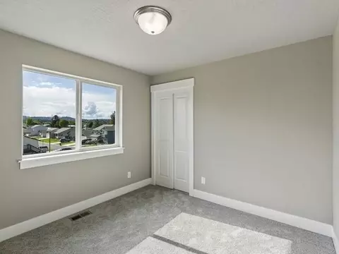 732 E Canterbury Ln, Colbert, WA 99005 photo 23