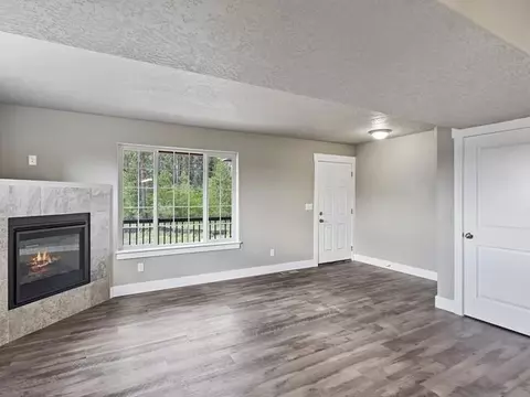 732 E Canterbury Ln, Colbert, WA 99005 photo 5