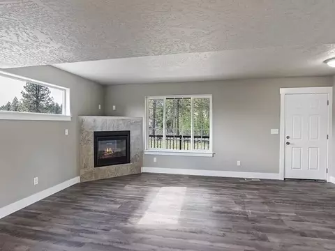 732 E Canterbury Ln, Colbert, WA 99005 photo 4