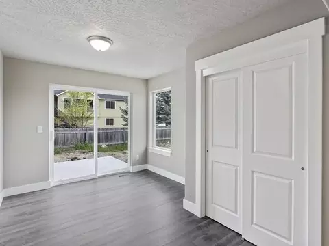 732 E Canterbury Ln, Colbert, WA 99005 photo 9