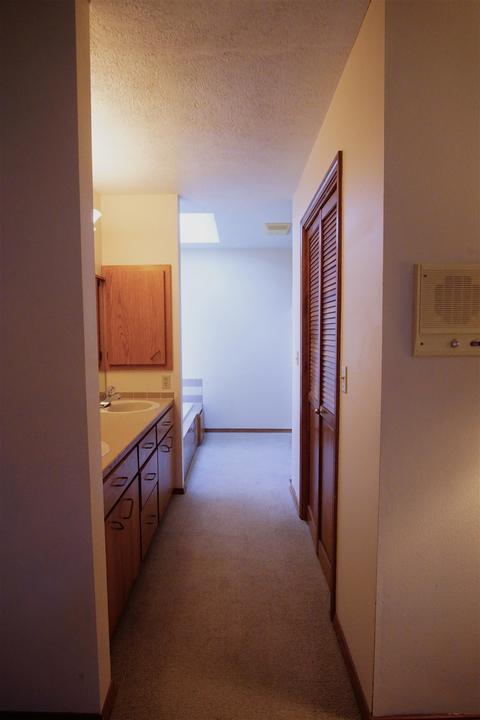 702 E High Drive Ave, Spokane, WA 99203 photo 23
