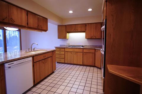 702 E High Drive Ave, Spokane, WA 99203 photo 15