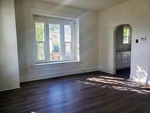 1017 E Olympic Ave, Spokane, WA 99207 photo 2