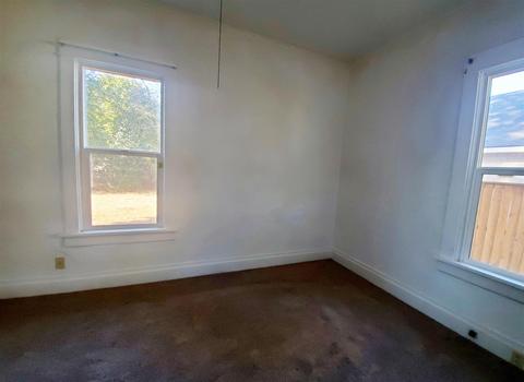 1017 E Olympic Ave, Spokane, WA 99207 photo 9