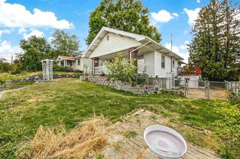 1718 E Sharp Ave, Spokane, WA 99202 photo 2
