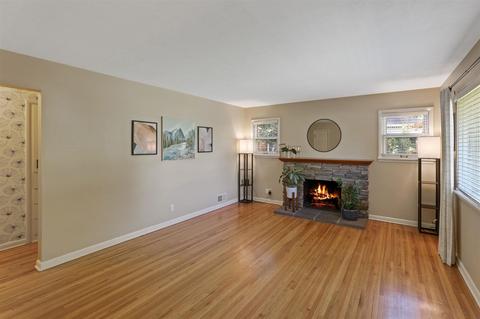810 E 36th Ave, Spokane, WA 99203 photo 3