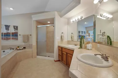 1101 E Huron Dr, Spokane, WA 99208 photo 16