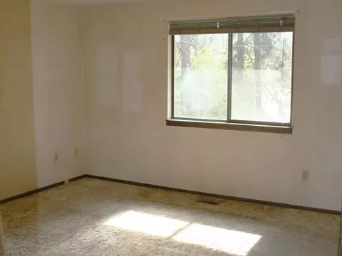 3906 E 36th Ave, Spokane, WA 99223 photo 9