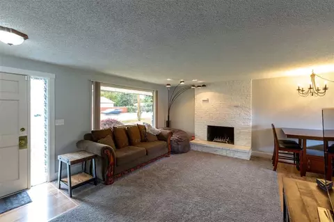 11521 E 32nd Ave, Spokane Valley, WA 99206 photo 3