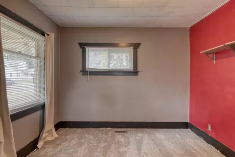 32 E Walton Ave, Spokane, WA 99207 photo 9