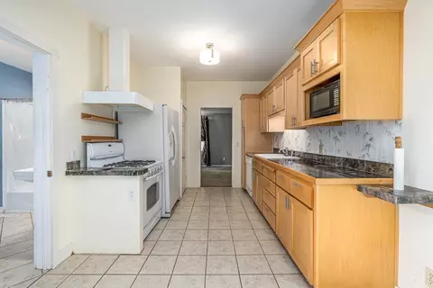 2017 E Boone Ave, Spokane, WA 99202 photo 5