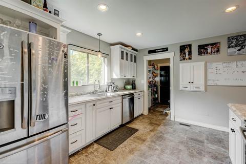 323 E Baldwin Ave, Spokane, WA 99207 photo 12