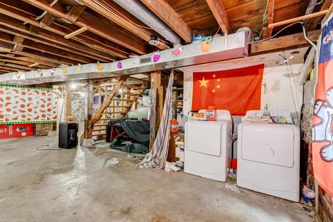 323 E Baldwin Ave, Spokane, WA 99207 photo 32