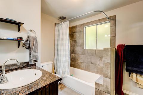323 E Baldwin Ave, Spokane, WA 99207 photo 18