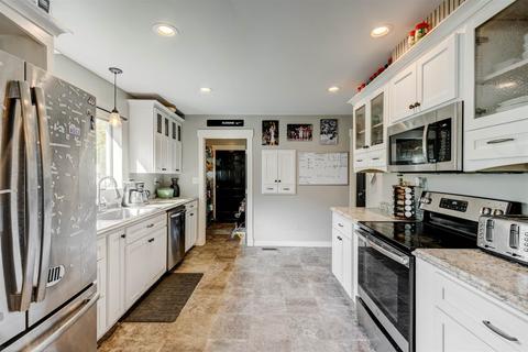 323 E Baldwin Ave, Spokane, WA 99207 photo 11