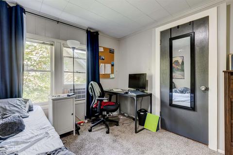 323 E Baldwin Ave, Spokane, WA 99207 photo 27