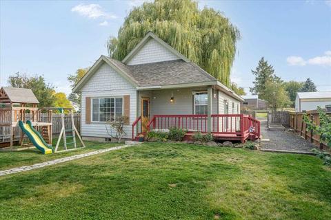 140 N Ash St, Spangle, WA 99031 photo 2