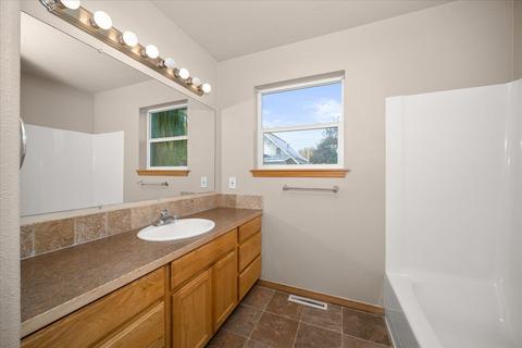 140 N Ash St, Spangle, WA 99031 photo 22