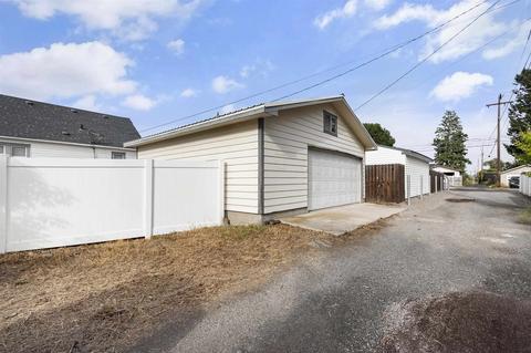 554 E Wellesley Ave, Spokane, WA 99207 photo 23