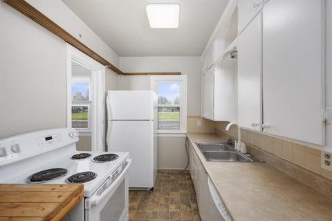 554 E Wellesley Ave, Spokane, WA 99207 photo 9