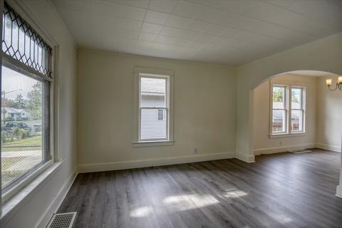 1917 Empire Ave, Spokane, WA 99207 photo 2