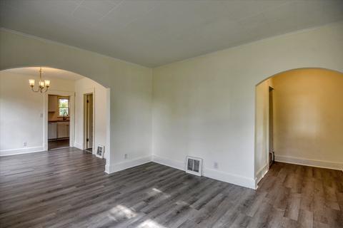 1917 Empire Ave, Spokane, WA 99207 photo 4