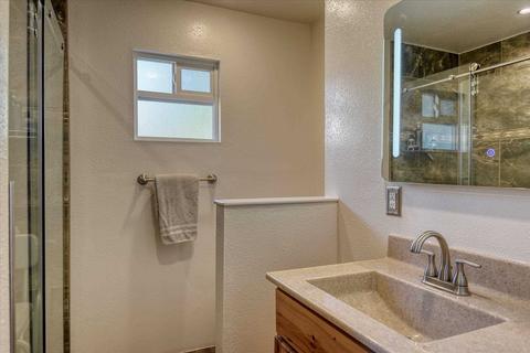 6919 N Howard St, Spokane, WA 99208 photo 17