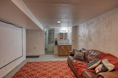 6919 N Howard St, Spokane, WA 99208 photo 25
