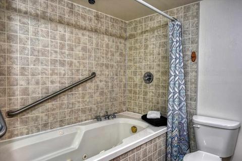 6919 N Howard St, Spokane, WA 99208 photo 27