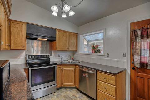 6919 N Howard St, Spokane, WA 99208 photo 11