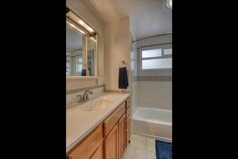 6919 N Howard St, Spokane, WA 99208 photo 21