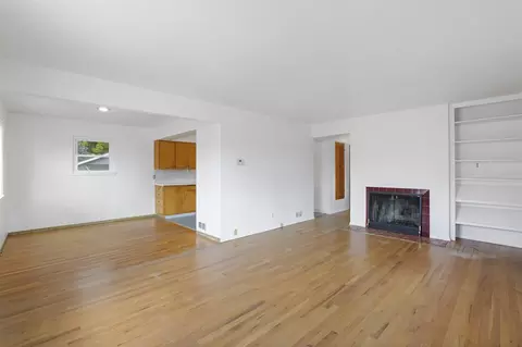 1221 E 37th Ave, Spokane, WA 99203 photo 3
