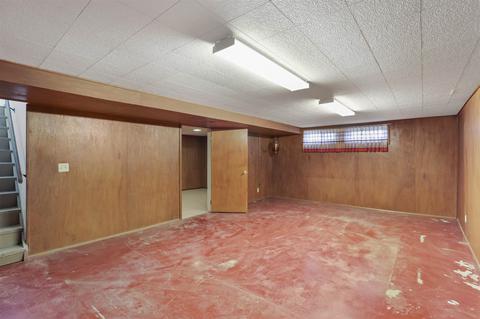 1221 E 37th Ave, Spokane, WA 99203 photo 17