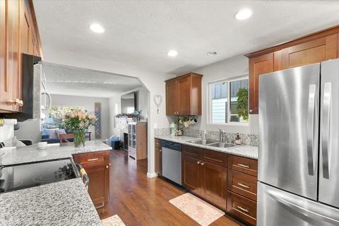 1638 E Rich Ave, Spokane, WA 99207 photo 5
