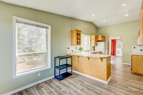7512 E Beverly Dr, Spokane Valley, WA 99212 photo 9