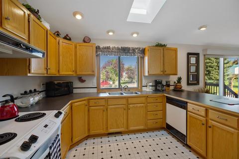 421 E Westcrest Ave, Colbert, WA 99005 photo 10