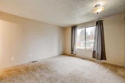 406 E Stonewall Ave, Spokane, WA 99208 photo 8