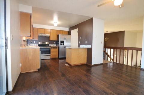 803 E Cascade Pl, Spokane, WA 99208 photo 4