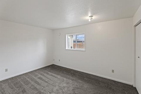 1417 E Broad Ave, Spokane, WA 99207 photo 8