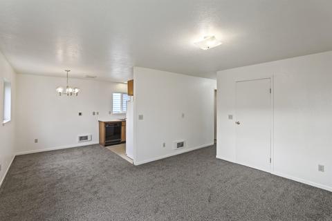 1417 E Broad Ave, Spokane, WA 99207 photo 2