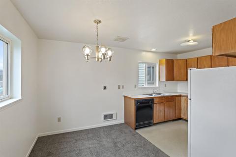 1417 E Broad Ave, Spokane, WA 99207 photo 5