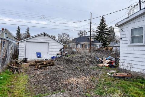 2011 E Hartson Ave, Spokane, WA 99202 photo 4