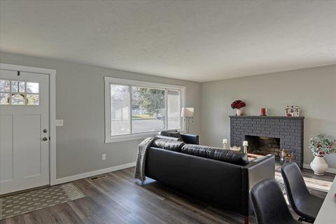 12111 E 9th Ave, Spokane Valley, WA 99206 photo 3