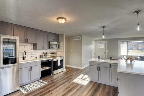 12111 E 9th Ave, Spokane Valley, WA 99206 photo 16