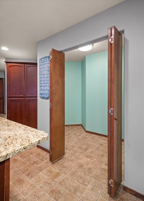 709 E Silver Pine Rd, Colbert, WA 99005 photo 13